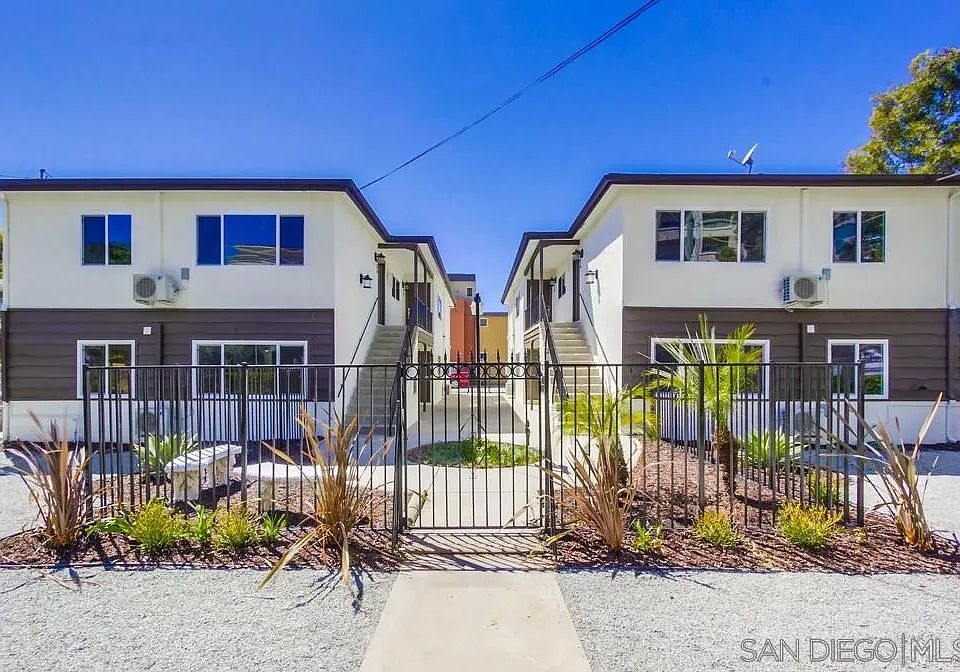 1st image of 822-836 D Ave