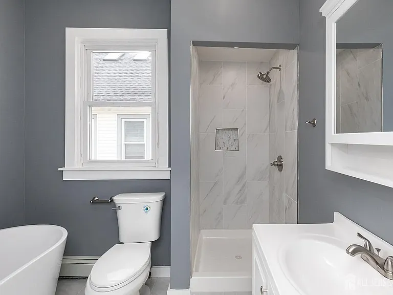 324 Harper Pl #2 — Photo 6