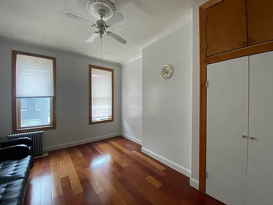 Rented by Parlor Real Estate Corp | media 22