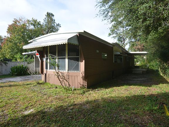 3rd image of 4619 Clinton Ave