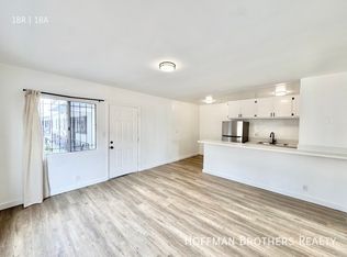 716 W 81st St #10A, Los Angeles, CA 90044