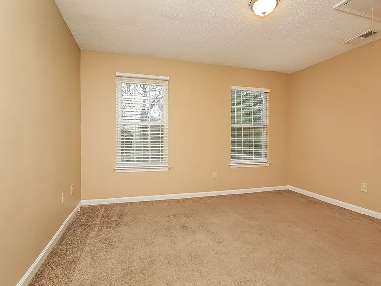 165 Bill Stewart Blvd — Photo 17