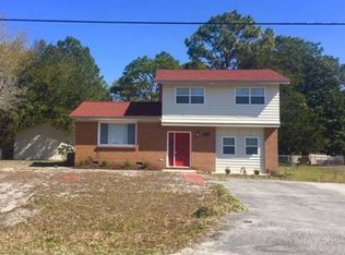 214 Greenview Dr, Wilmington, NC 28411