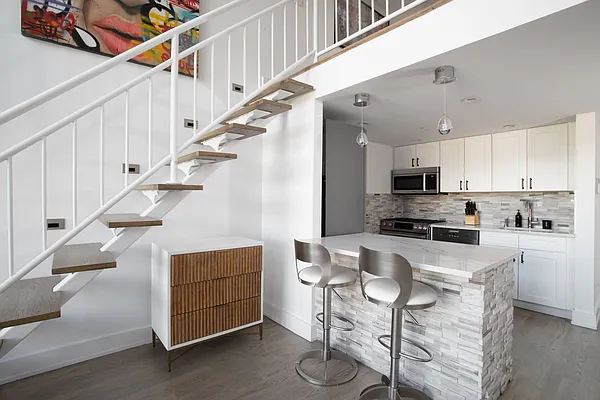 Sold by Compass | media 5