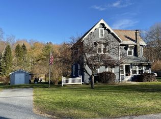 212 Church St, Pownal, VT 05261