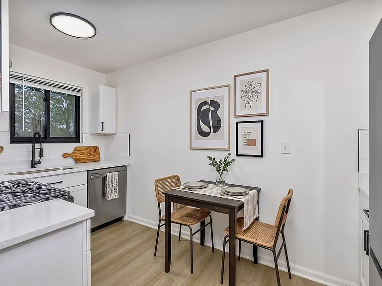 2535 Lysle Ln #4A — Photo 5