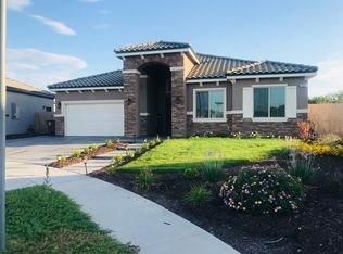 16191 W Ashli Ave, Kerman, CA 93630