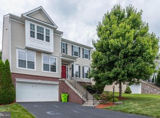15220 Muddy Creek Ct, Woodbridge, VA 22193