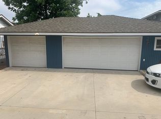 1326 W Baseline Rd, Claremont, CA 91711