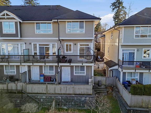 3rd image of 2955 156th St #40
