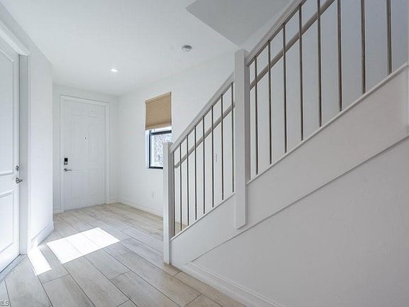 4th image of 7565 Carnegie WAY