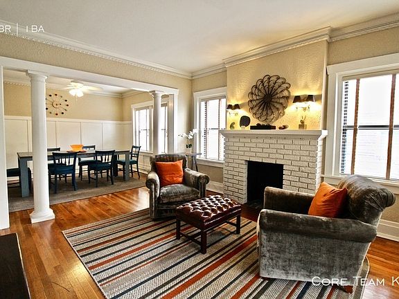 2nd image of 3818 Walnut St #3N