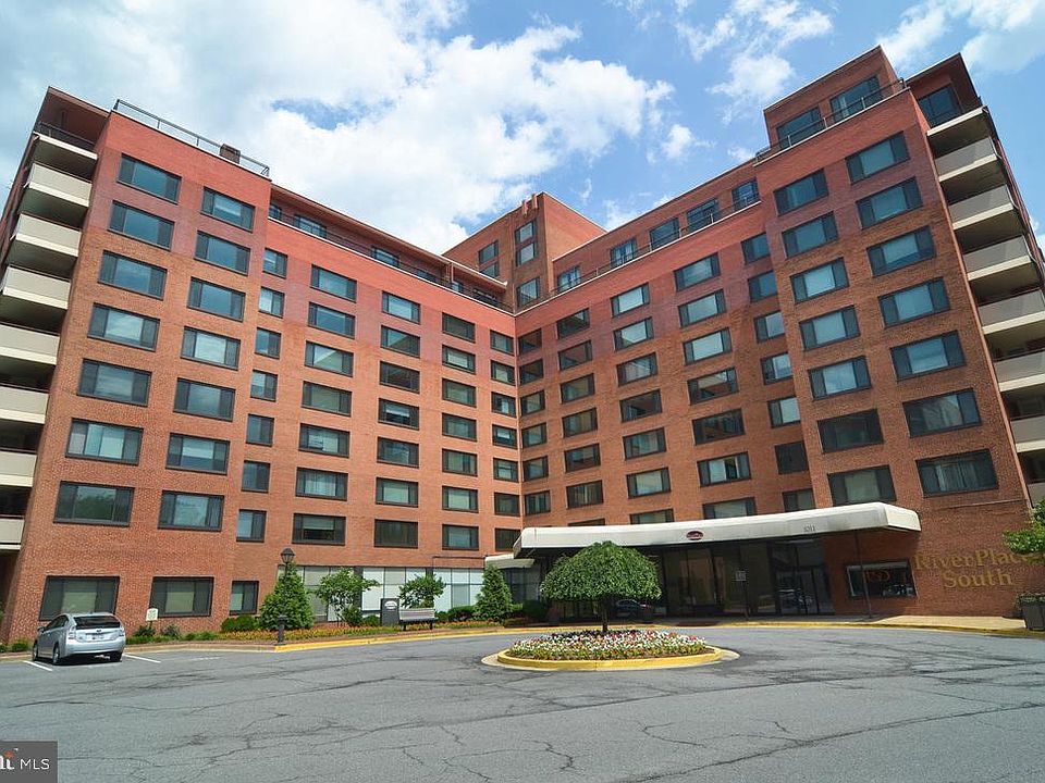 1st image of 1011 Arlington Blvd APT 423