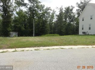 Whittier Ct, White plains, MD