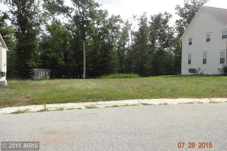Whittier Ct photo 1