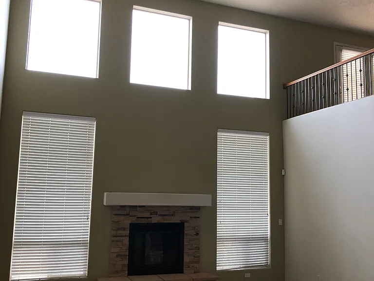 3407 Joshua Tree Dr NE — Photo 2
