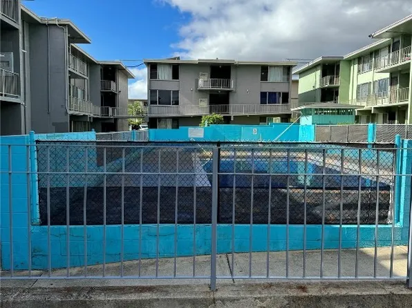 94-246 Leoku St APT G120, Waipahu, HI 96797