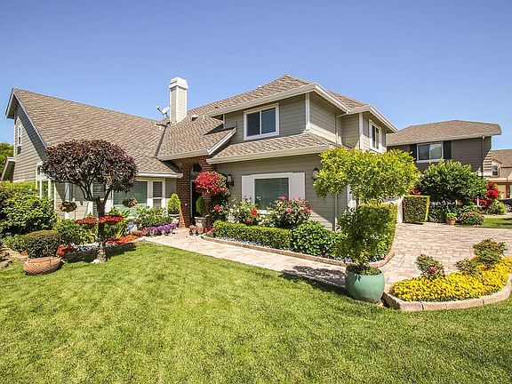 3rd image of 909A Clipper Ln
