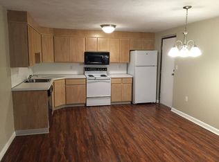 16 Bailey Ct APT M, Canton, MA 02021
