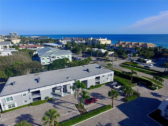 2nd image of 2737 Ocean Dr