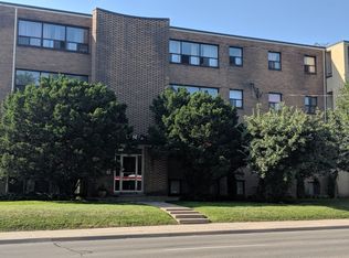 211 Wilson Ave #303, Toronto, ON M5M 3A9