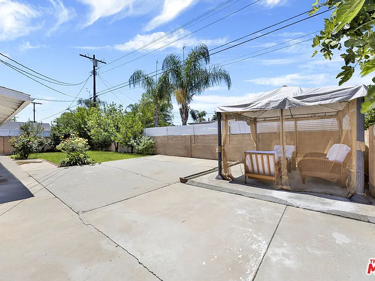 10109 Gloria Ave — Photo 27