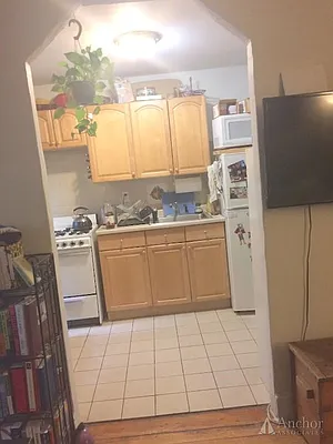 Rented by Anchor Associates | media 41