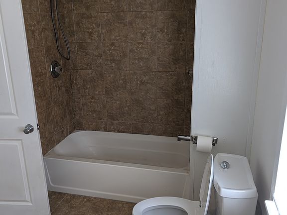 3rd image of 830 N 4th St Unit 2