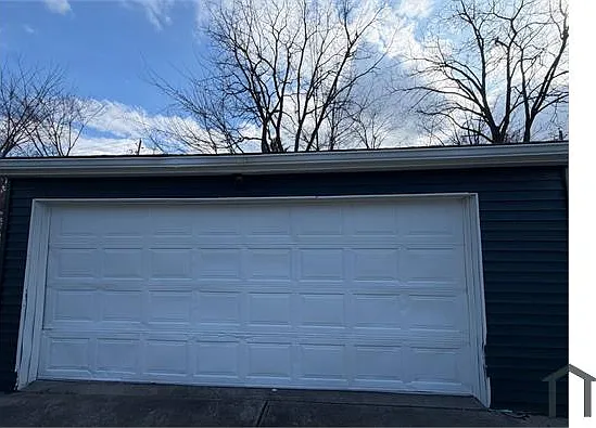 12816 Thornhurst Ave — Photo 9