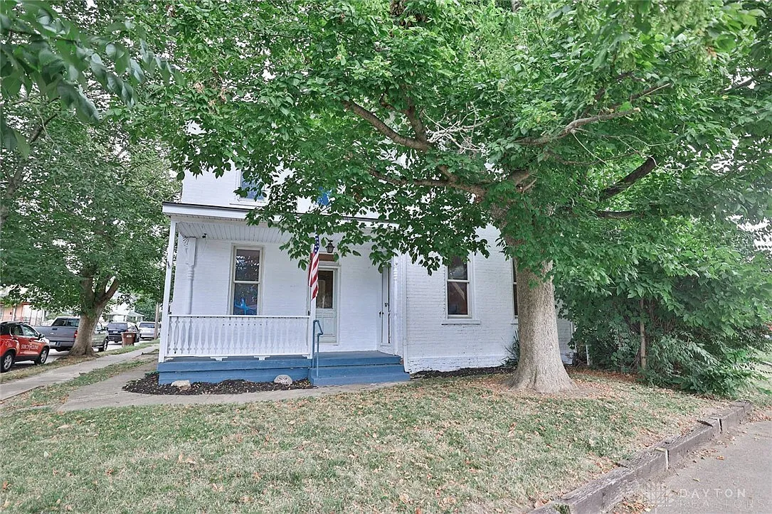 401 S Sutphin St photo 1