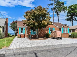 53 Popes Creek Ave, Montross, VA 22520