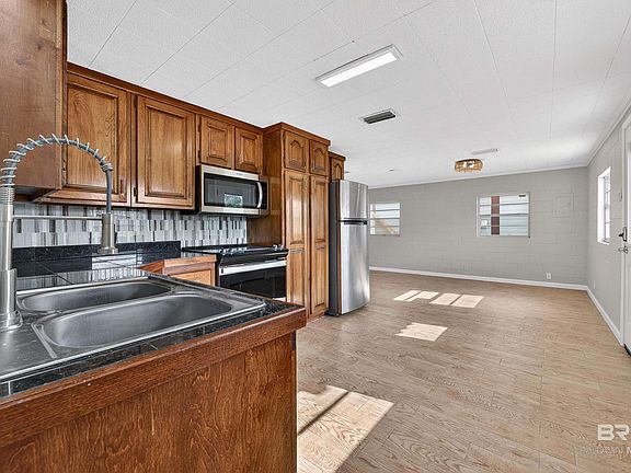 3rd image of 5560 Bay La Launch Ave