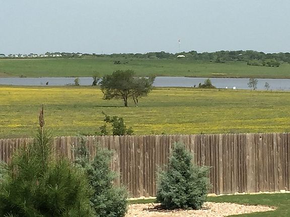 2nd image of 300 Brazoria Trl