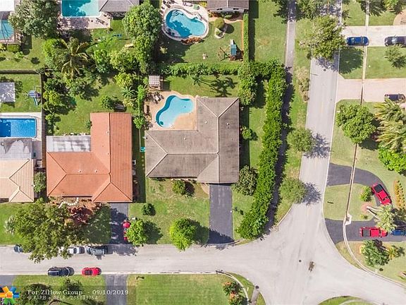 3rd image of 11788 NW 27th St