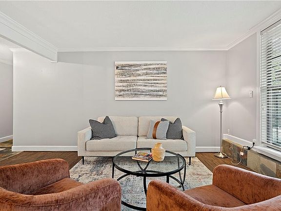 5th image of 4727 Jarboe St APT 61