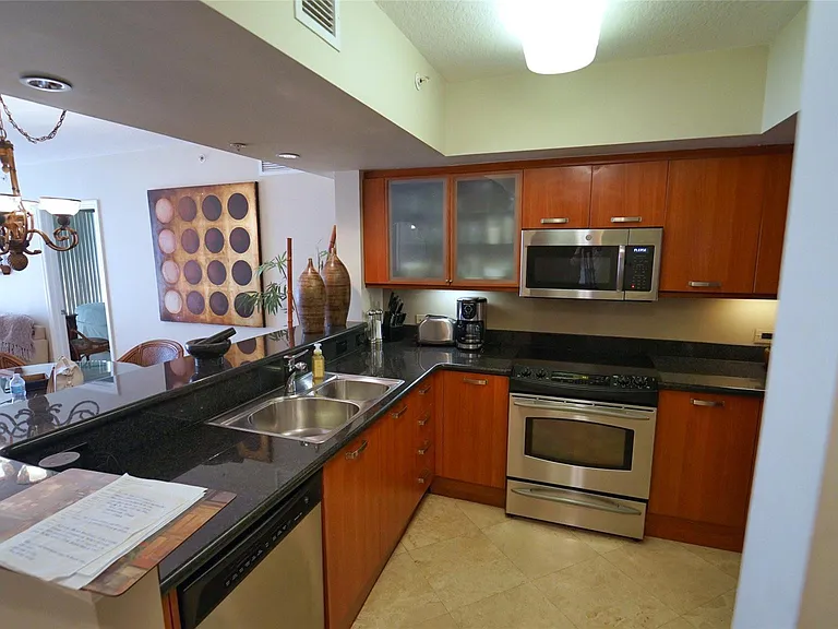 2011 N Ocean Blvd #1606 — Photo 22