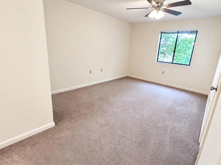 122 Turtle Creek Rd #2 — Photo 6