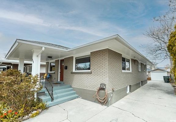 3rd image of 633 E Hollywood Ave