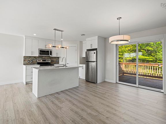 2nd image of 115 Lindforest Ct