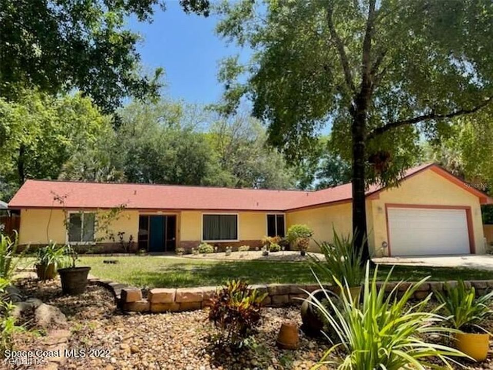1st image of 3905 Grovewood Ln