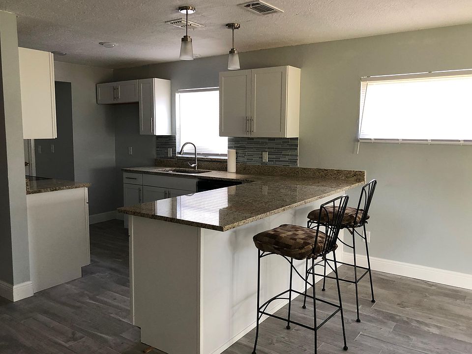 1st image of 607 Lovett Ave
