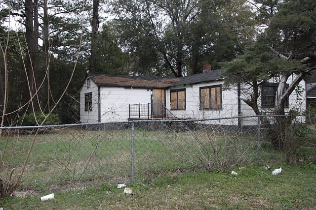2nd image of 1201 Lincoln Ave