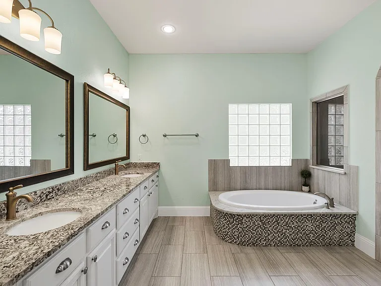 39 Quiet Vista Dr — Photo 25