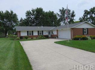 1235 Glen Meadow Dr, Findlay, OH 45840