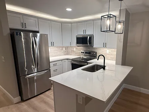 1512 E Henry St Photo 1