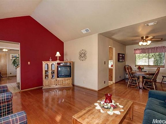 3rd image of 1816 Maryal Dr