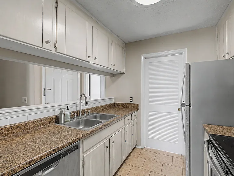 4316 Baton Rouge Dr — Photo 7
