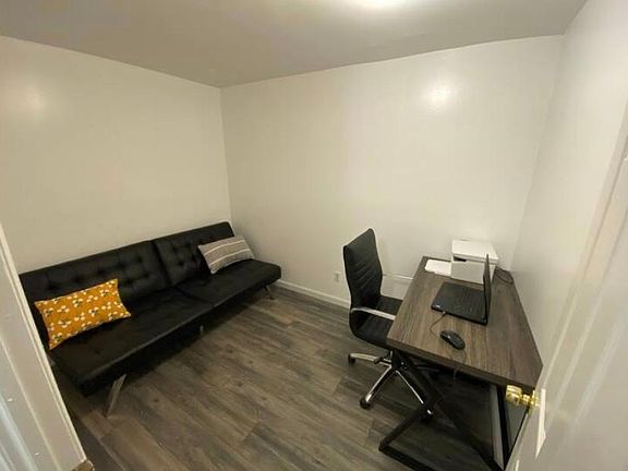 5th image of 3997 Carpenter Ave #3
