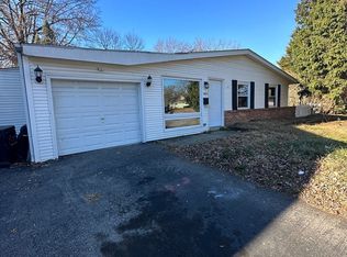 1423 Country Club Rd, Columbus, OH 43227