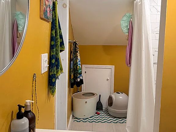 5th image of 69 Liberty St #2